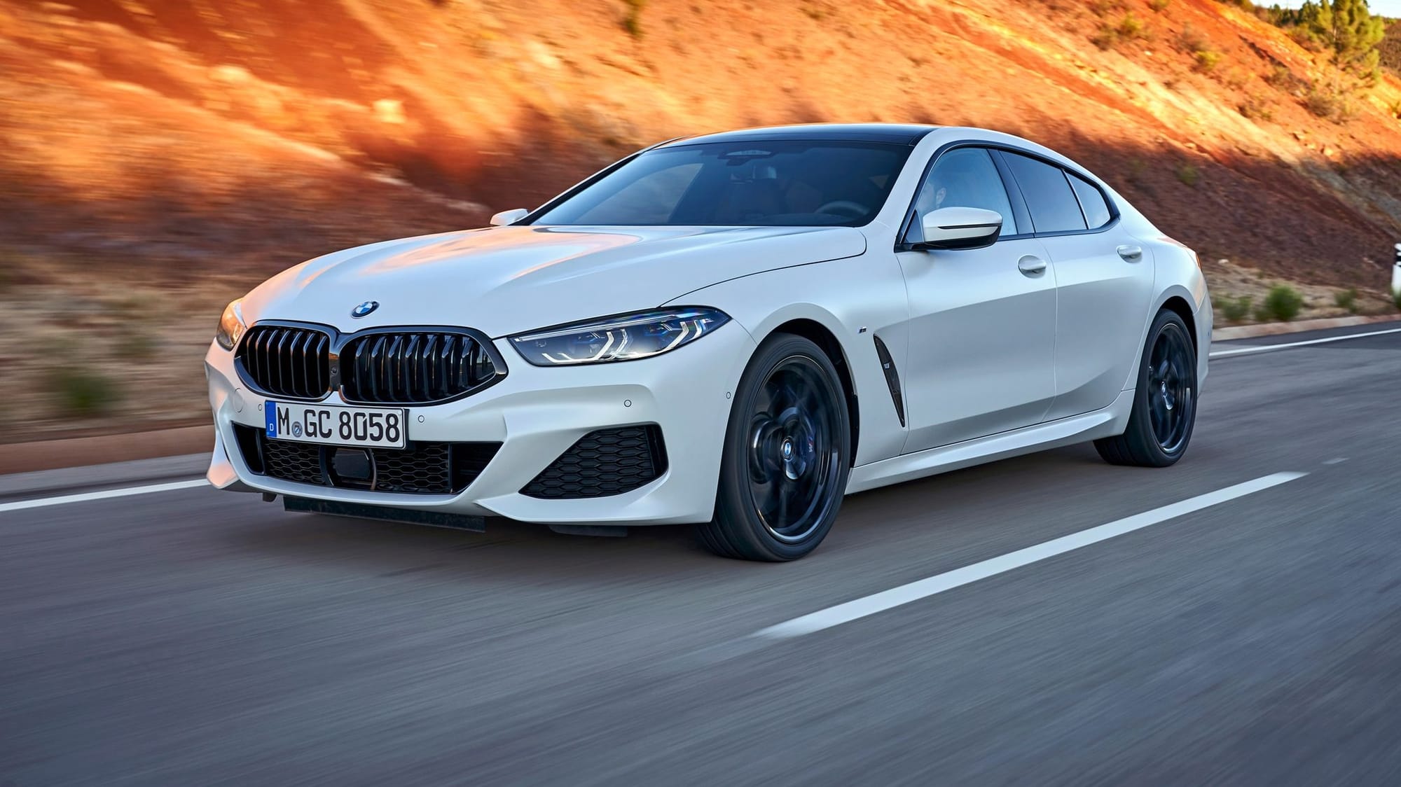BMW M850XI REVIEW visual data 7